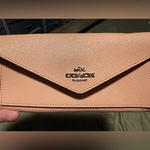 Coach Women's baby pink wallet